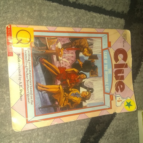 Books - Picture 6 of 8